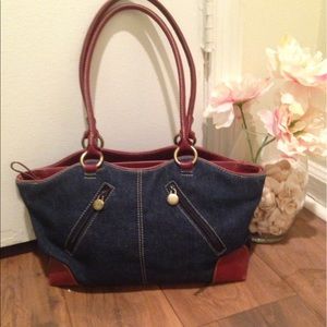 Gloria Vanderbilt satchel